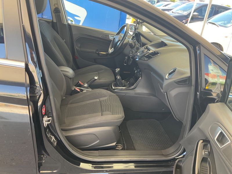 Ford Fiesta 1.0 Titanium — zdjęcie 3