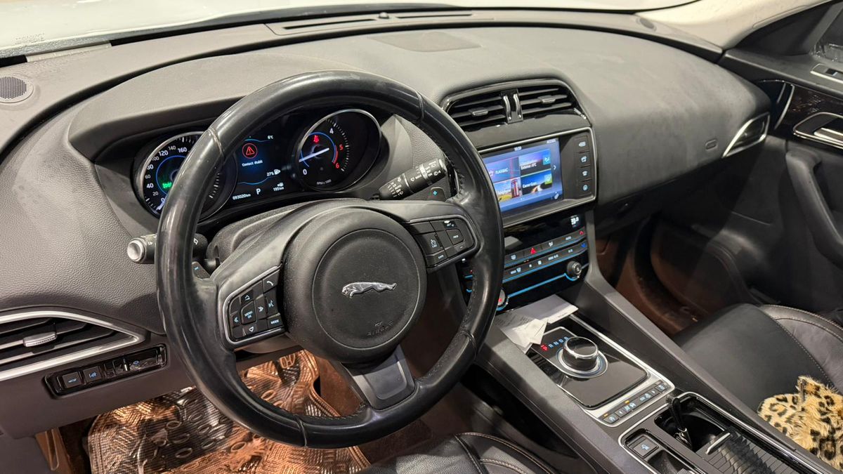 Jaguar F-Pace d'occasion