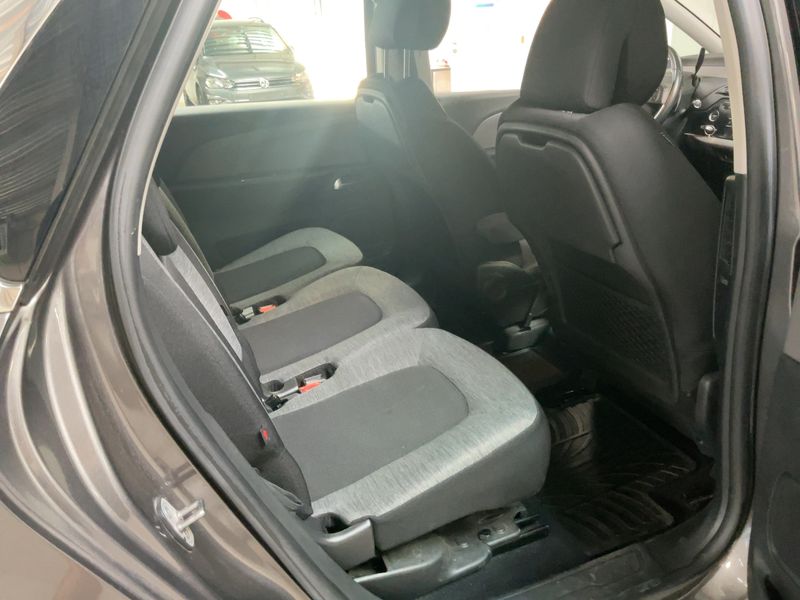 Citroen C4 Spacetourer 1.2 PureTech Live — zdjęcie 14