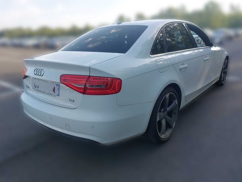 Audi A4 2.0 TDI S line 2012 – снимка 5