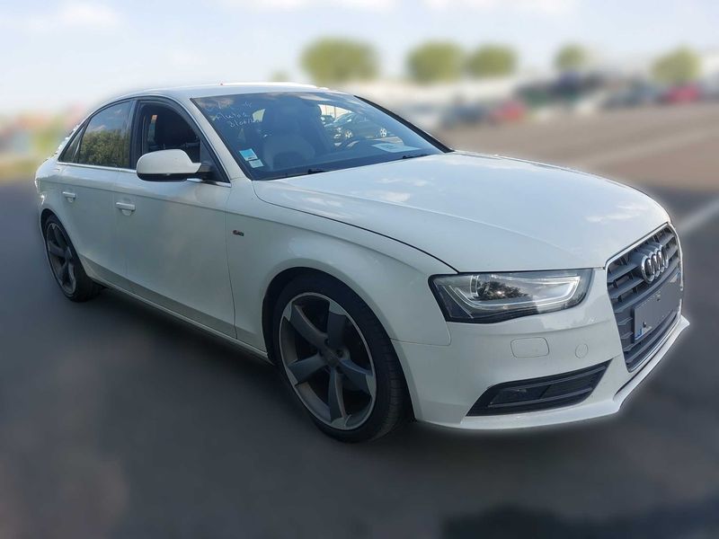 Audi A4 2.0 TDI S line 2012 – снимка 6