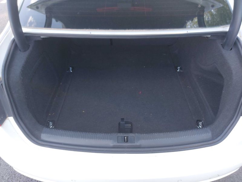Audi A4 2.0 TDI S line 2012 – снимка 9