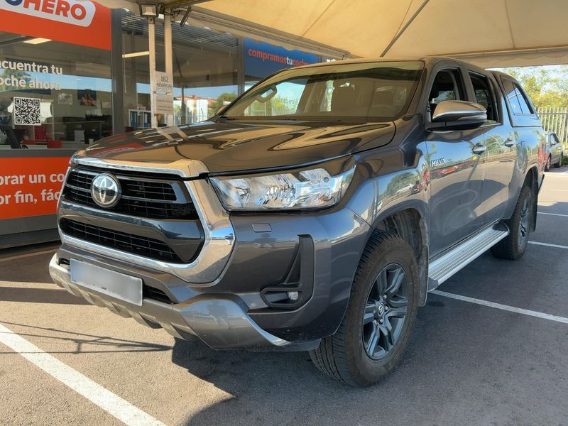 Toyota Hilux 2.8 D-4D Double Cab Lounge 4x4