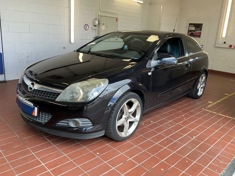 Opel Astra GTC 1.6 Innovation"110 Jahre"
