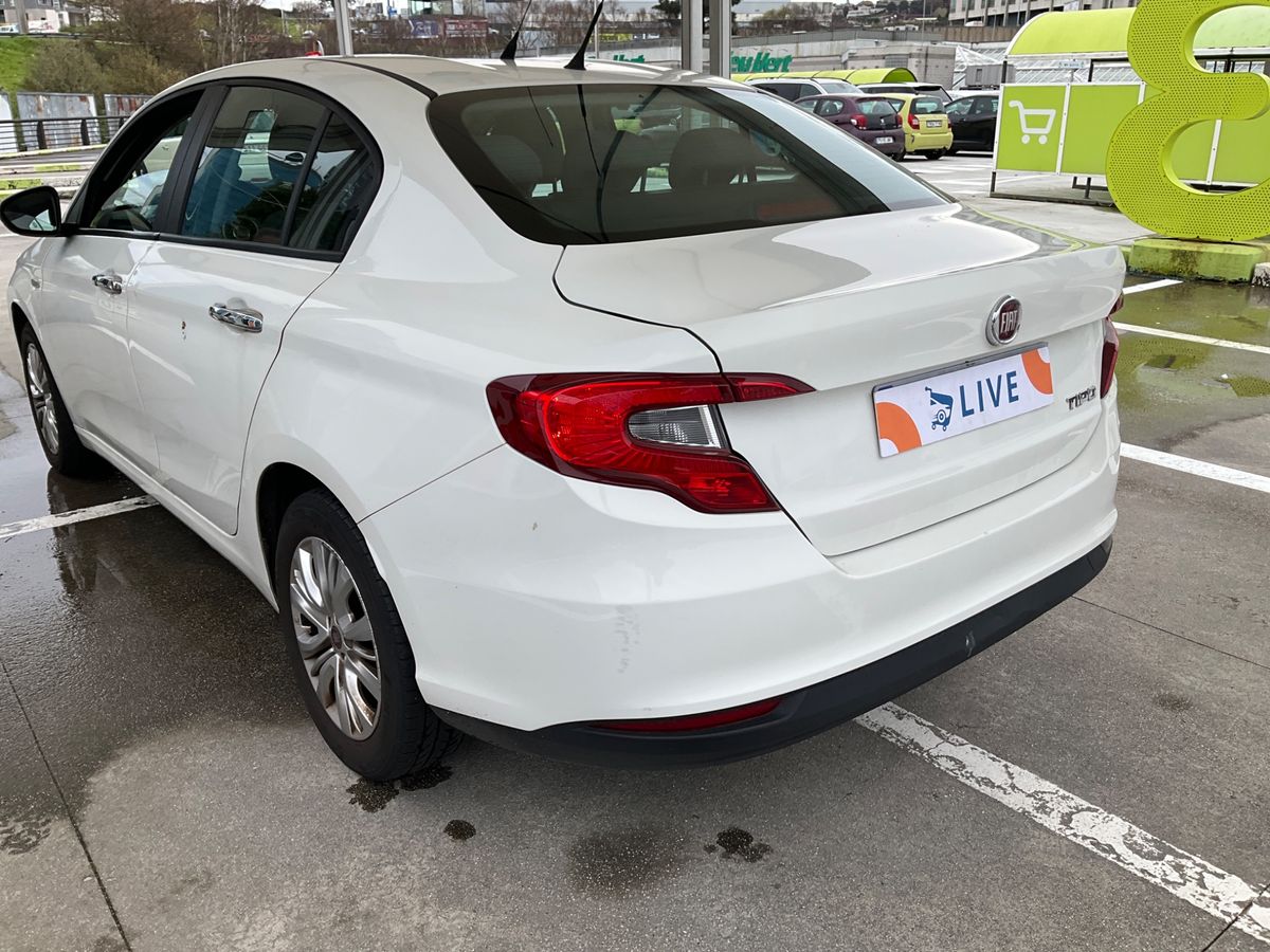 Fiat Tipo 2017 — photo 11