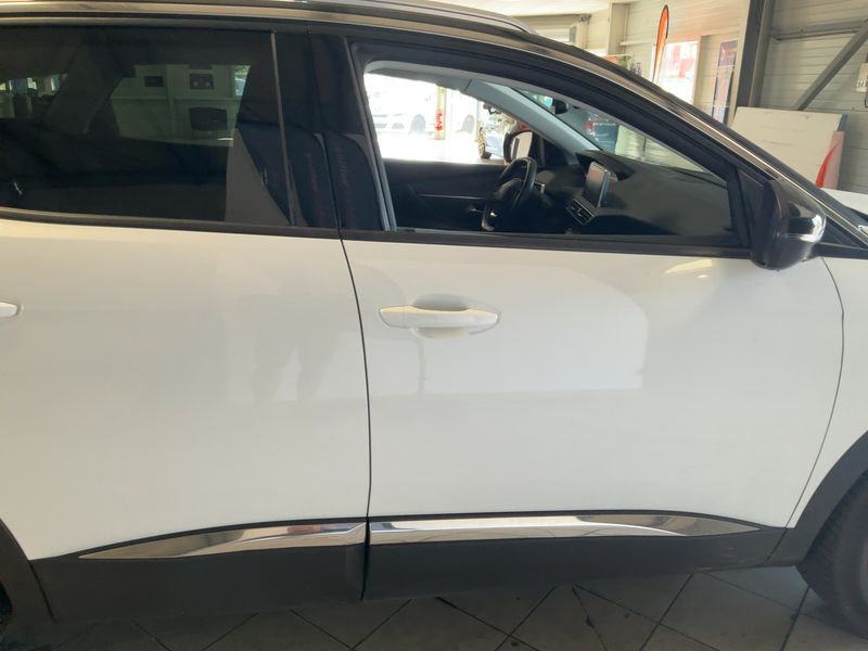 Peugeot 3008 1.2 PureTech Allure — zdjęcie 7
