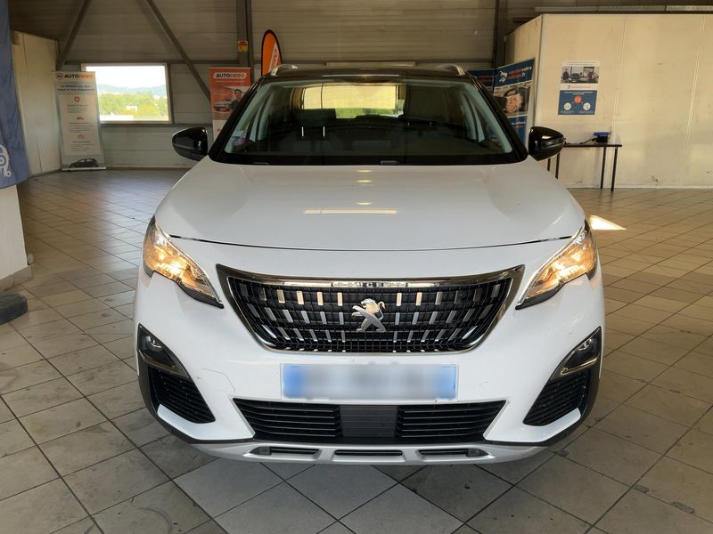 Peugeot 3008 1.2 PureTech Allure — zdjęcie 9