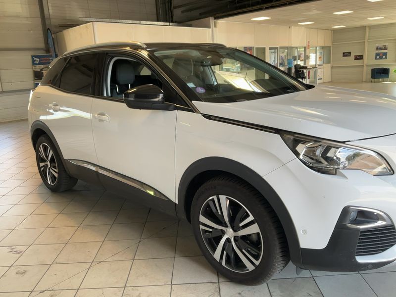 Peugeot 3008 1.2 PureTech Allure — zdjęcie 8