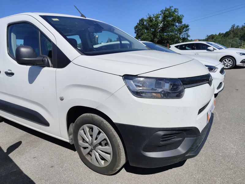 Toyota ProAce City Verso 1.5 D-4D L1 Family Active — zdjęcie 6