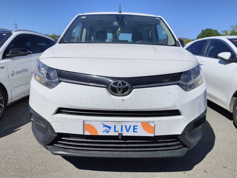 Toyota ProAce City Verso 1.5 D-4D L1 Family Active — zdjęcie 7