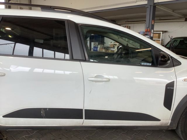 Dacia Jogger 1.0 TCe LPG Extreme+ — zdjęcie 7
