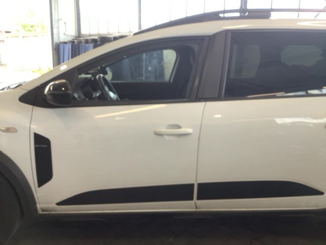 Dacia Jogger 1.0 TCe LPG Extreme+ — zdjęcie 4