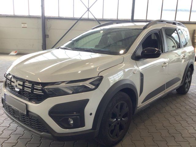 Dacia Jogger 2022 — photo 1
