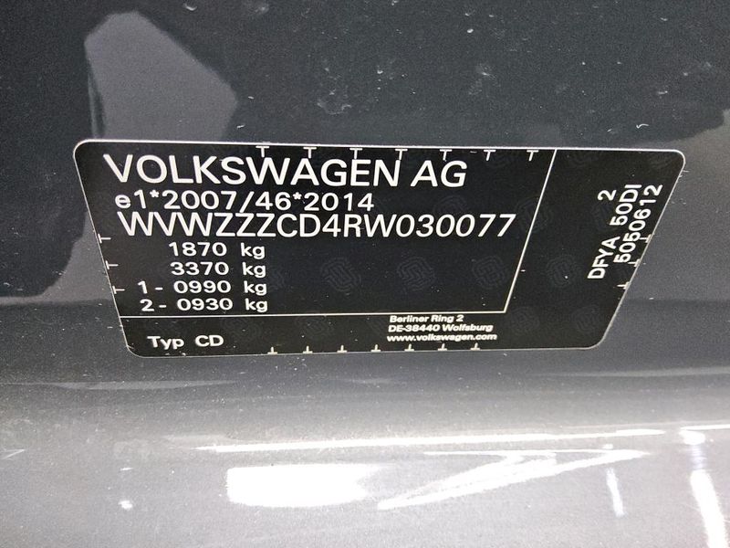 Volkswagen Golf VIII 1.5 eTSI ACT R-Line — zdjęcie 16