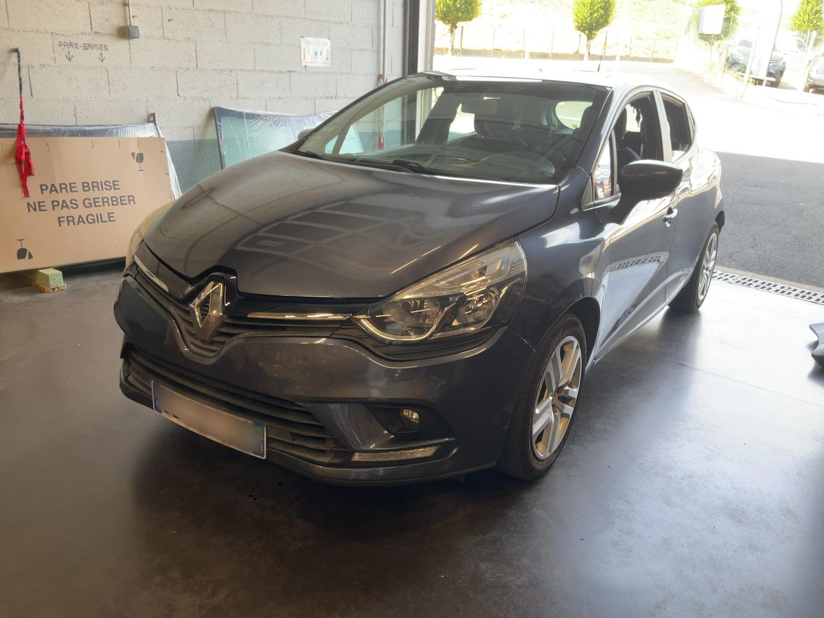 Renault Clio 2016 — photo 1