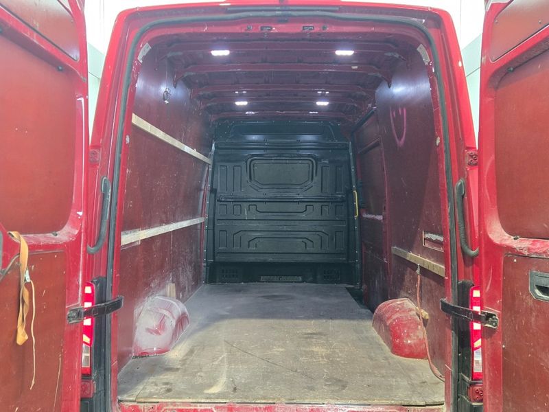 Volkswagen Crafter 2.0 TDI Kasten 35 mittellang Hochdach RWD — zdjęcie 5