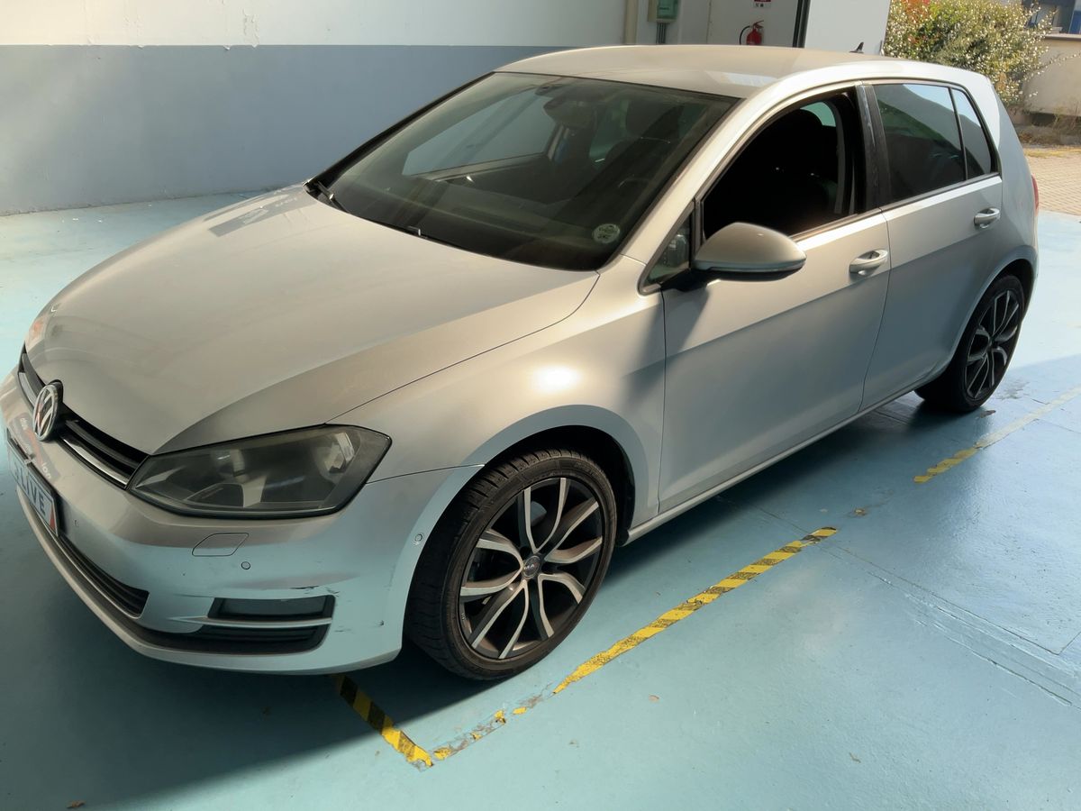 Volkswagen Golf VII 1.6 TDI Comfortline BlueMotion Tech
