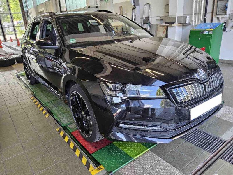 Skoda Superb 1.4 Plug-in Hybrid Sportline iV