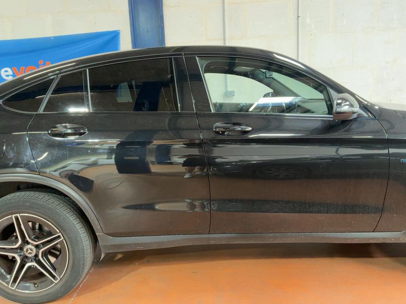 Mercedes-Benz GLC-Klasse GLC 300 de 4Matic AMG Line — zdjęcie 7