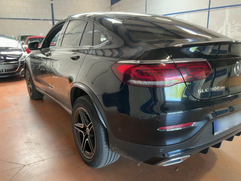 Mercedes-Benz GLC-Klasse GLC 300 de 4Matic AMG Line — zdjęcie 3
