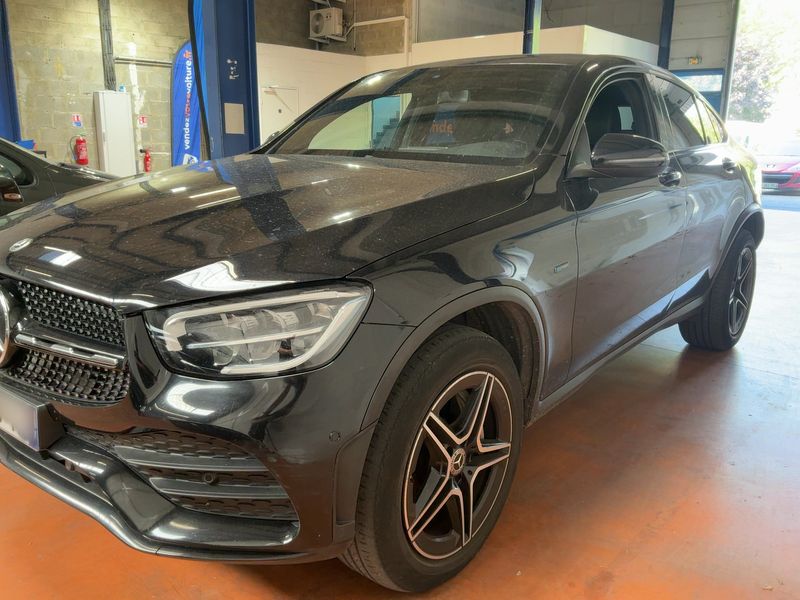 Mercedes-Benz GLC-Klasse GLC 300 de 4Matic AMG Line — zdjęcie 2