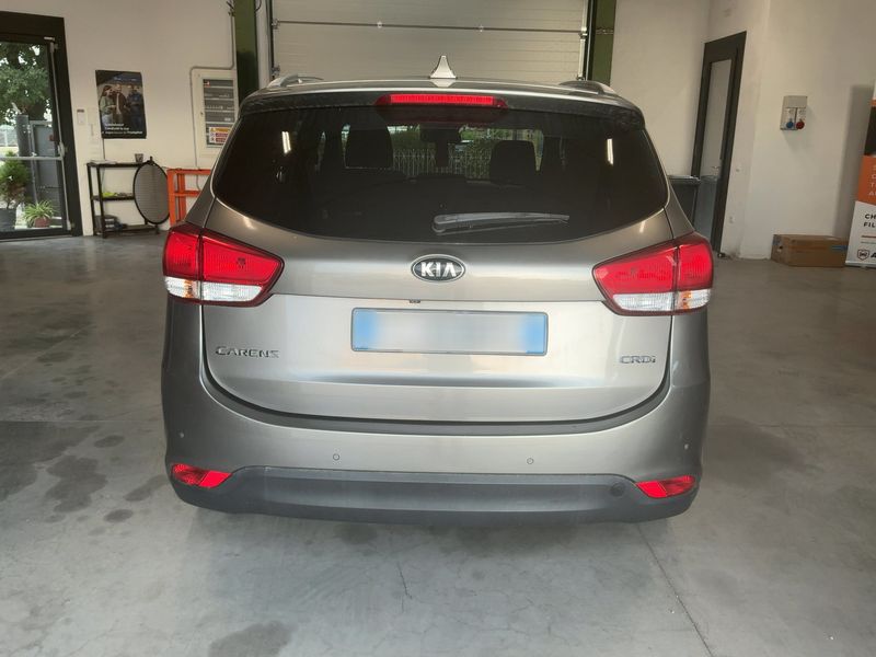 Kia Carens 1.7 CRDi Class 2016 – снимка 7