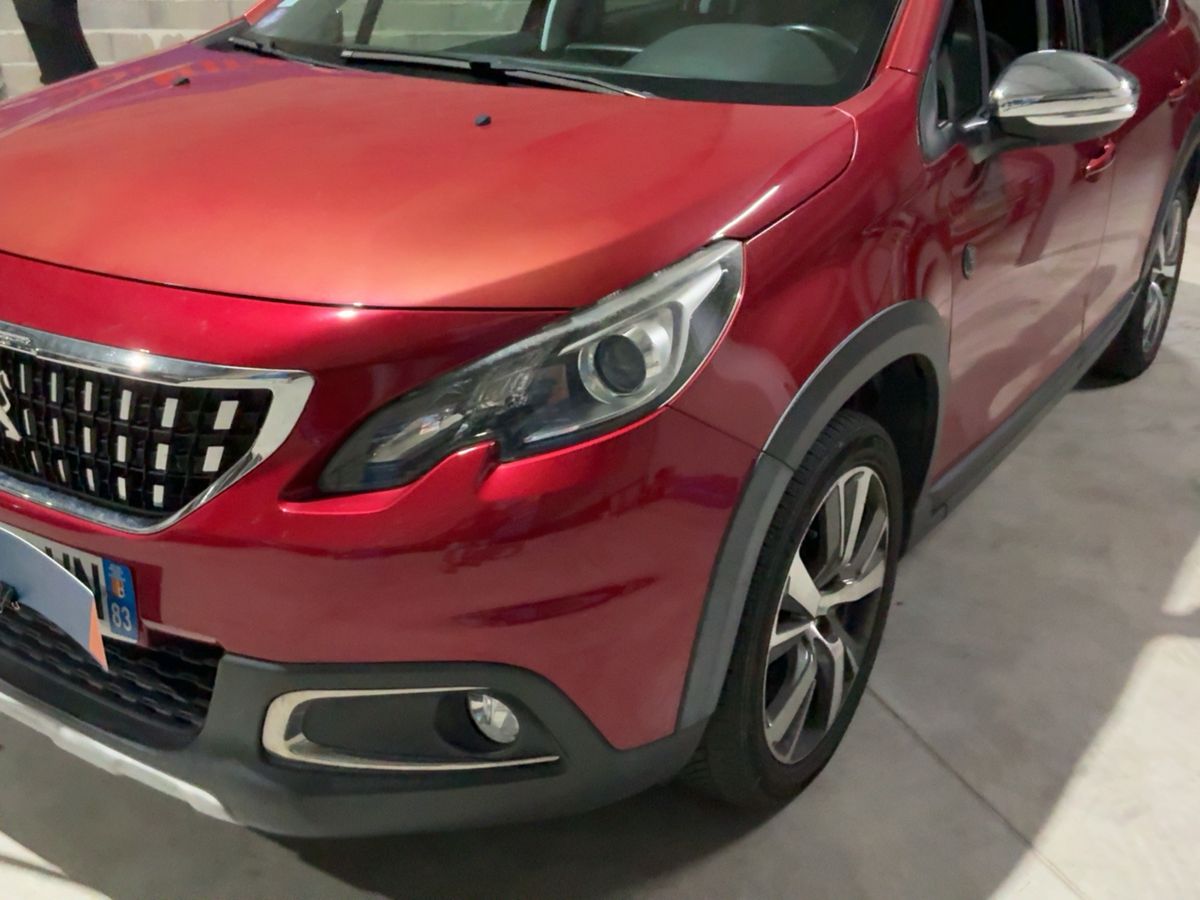 Peugeot 2008 1.2 PureTech Crossway