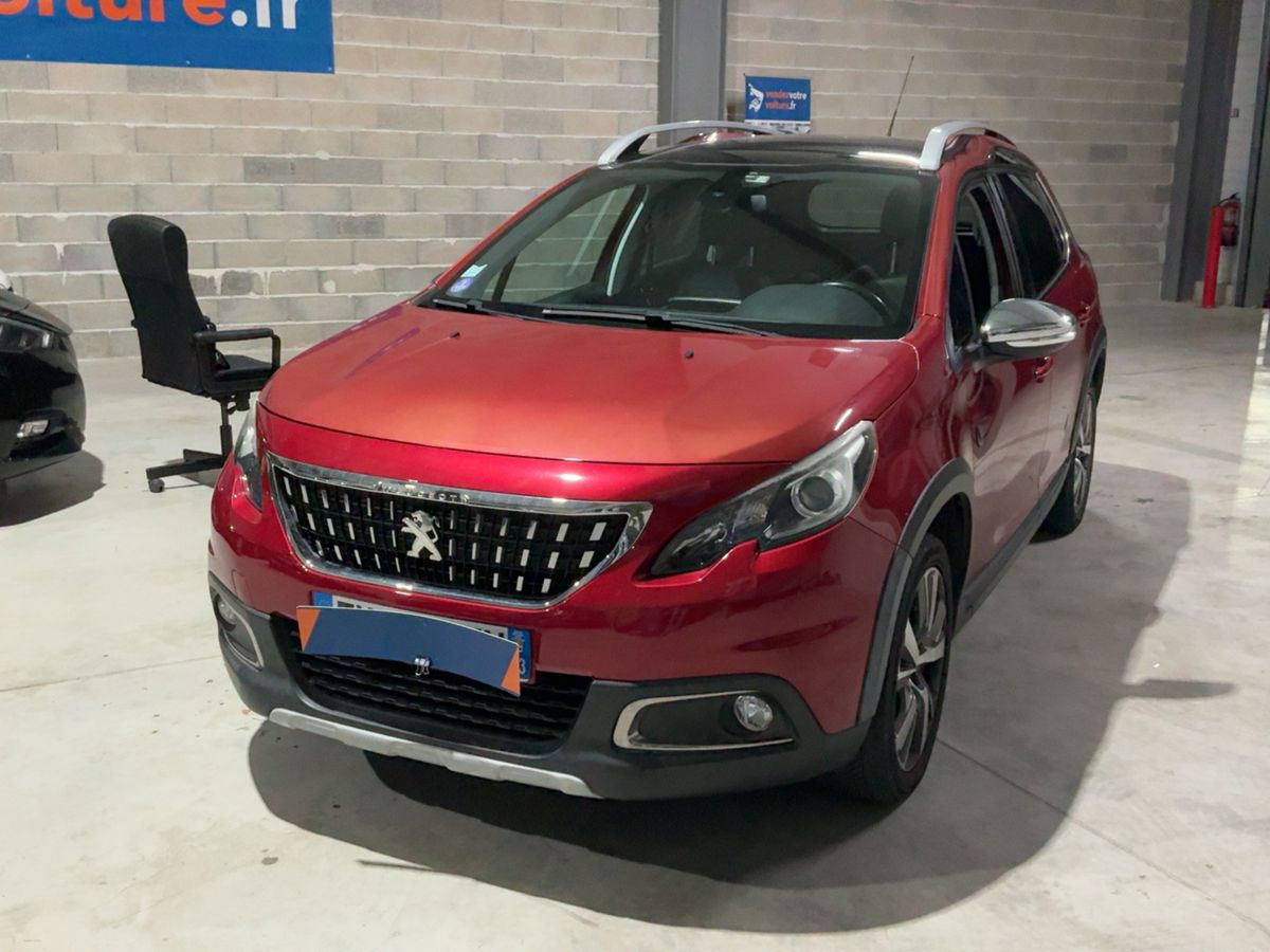 Peugeot 2008 1.2 PureTech Crossway