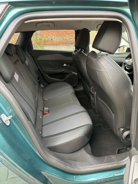 Peugeot 308 1.5 Blue-HDi Allure Pack — zdjęcie 14