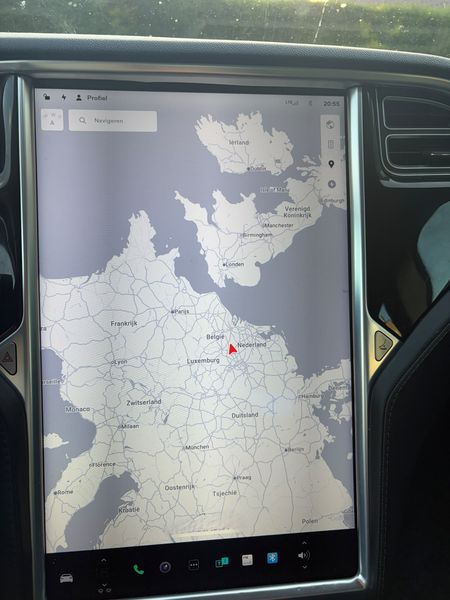Tesla Model S 60 — zdjęcie 13