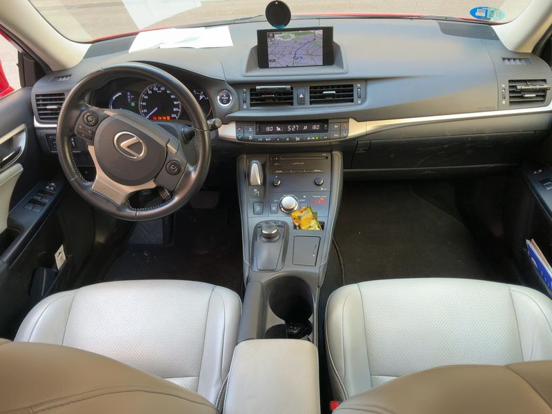 Lexus CT-Serie CT 200h — zdjęcie 12