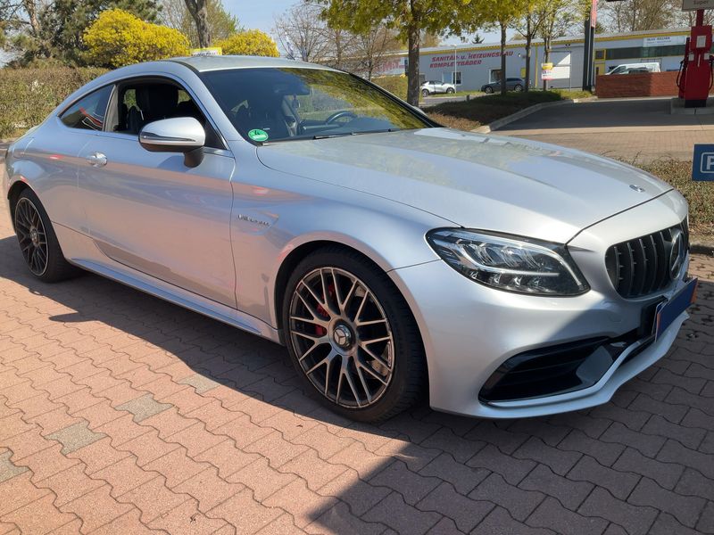 Mercedes-Benz C-Klasse C 63 AMG S — zdjęcie 8