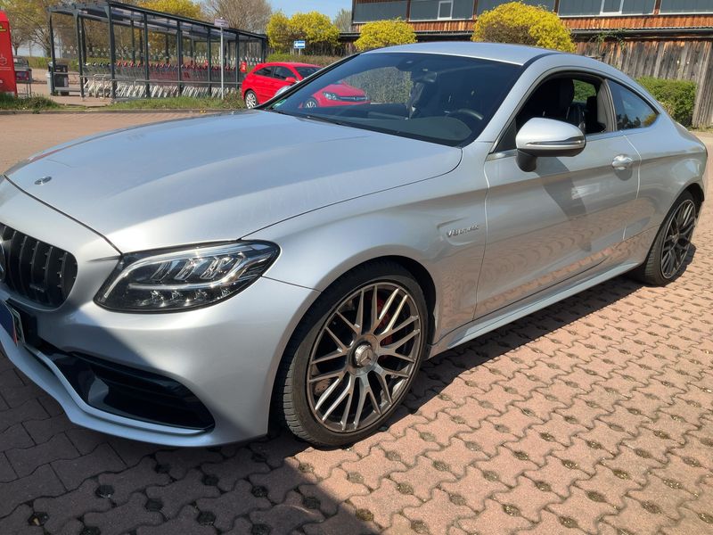 Mercedes-Benz C-Klasse C 63 AMG S — zdjęcie 2