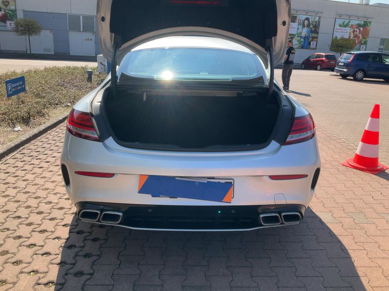 Mercedes-Benz C-Klasse C 63 AMG S — zdjęcie 10
