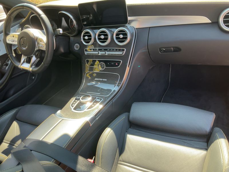 Mercedes-Benz C-Klasse C 63 AMG S — zdjęcie 12