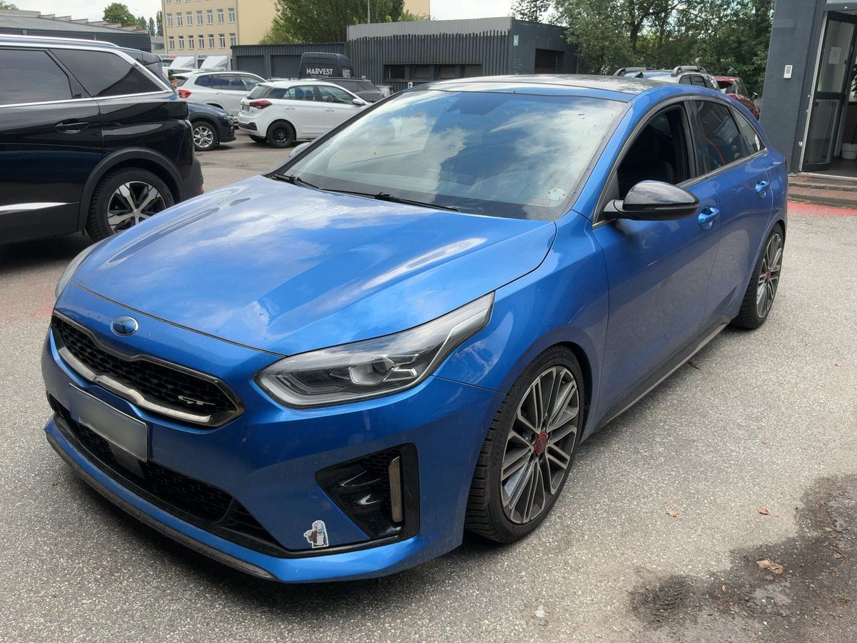Kia pro_cee'd 2021 — photo 1
