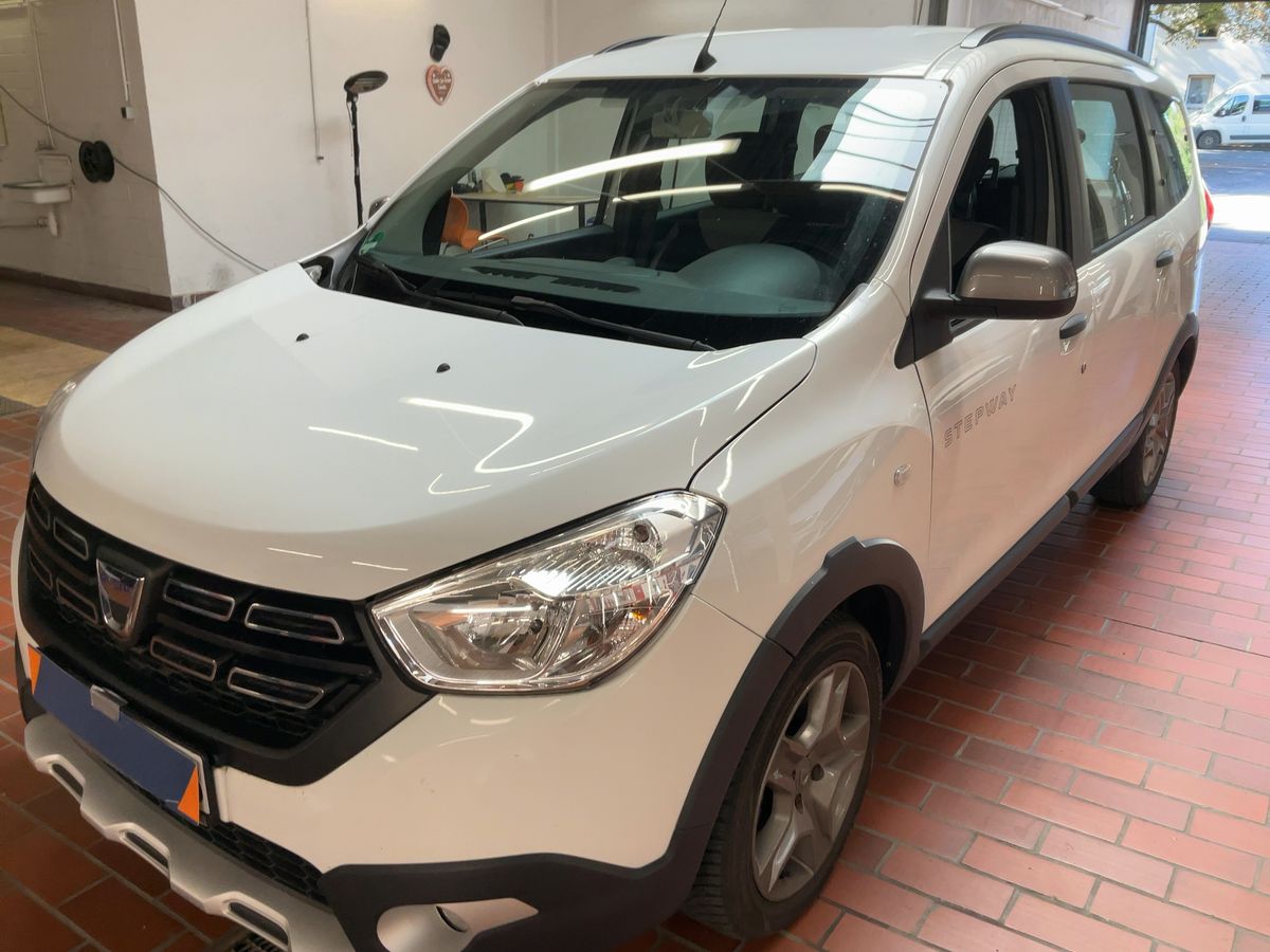 Dacia Lodgy 1.3 TCe Stepway Plus