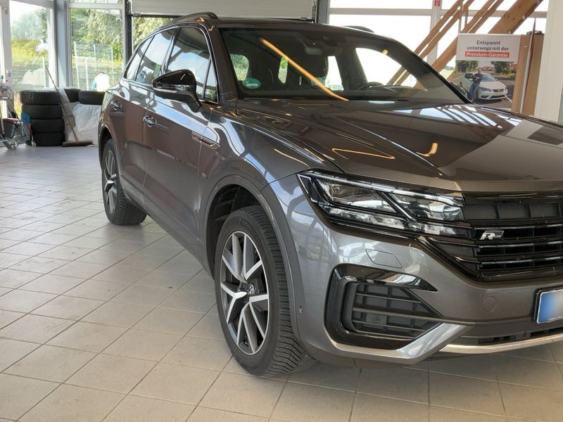 Volkswagen Touareg 3.0 V6 TDI R-Line 4Motion — zdjęcie 8