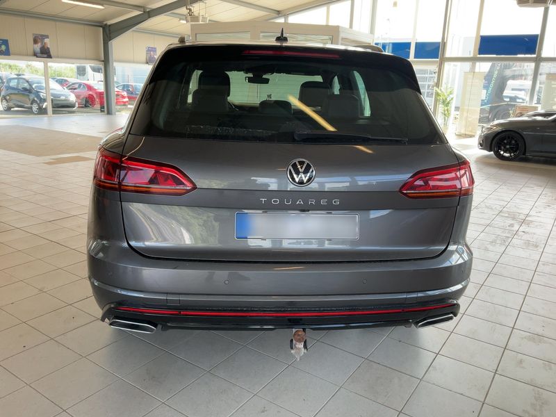 Volkswagen Touareg 3.0 V6 TDI R-Line 4Motion — zdjęcie 5