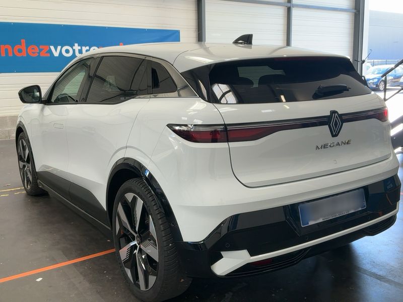 Renault Megane E-Tech electric drive 96 kW Techno — zdjęcie 3