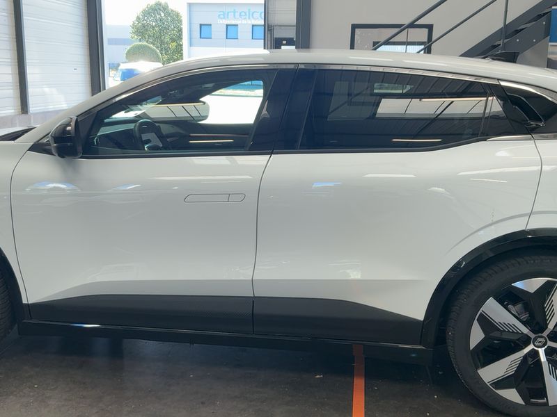 Renault Megane E-Tech electric drive 96 kW Techno — zdjęcie 4