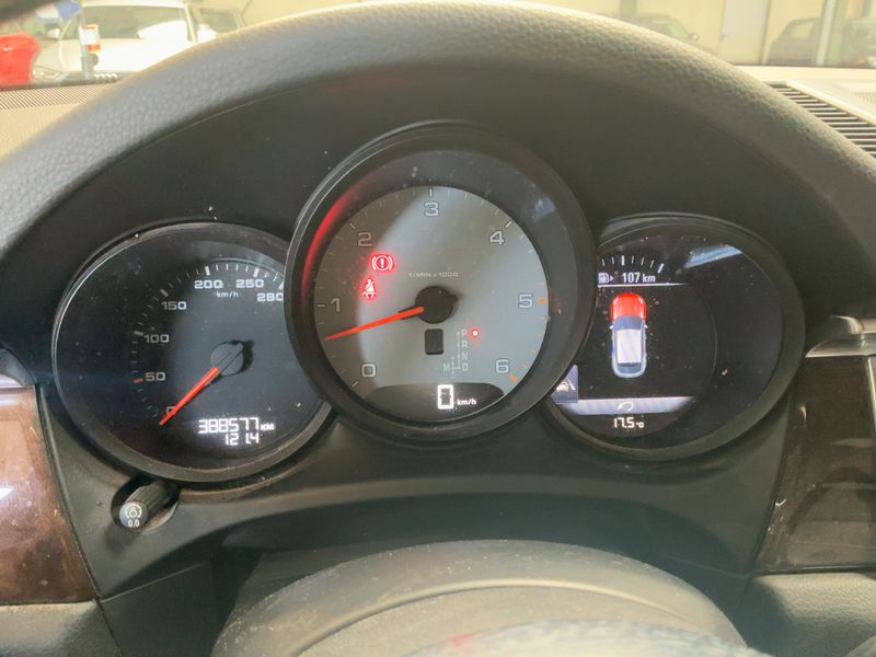Porsche Macan S Diesel — zdjęcie 13
