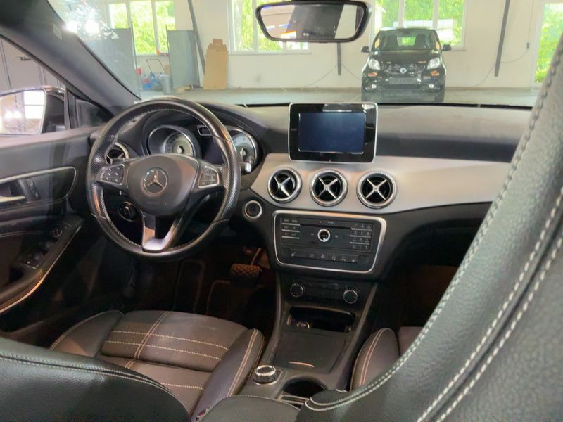 Mercedes-Benz CLA-Klasse CLA 220 Shooting Brake Urban 2015 – снимка 18