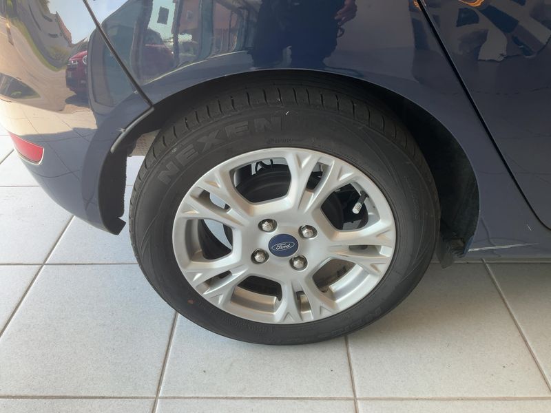 Ford Fiesta 1.5 TDCi Titanium 2017 – снимка 9