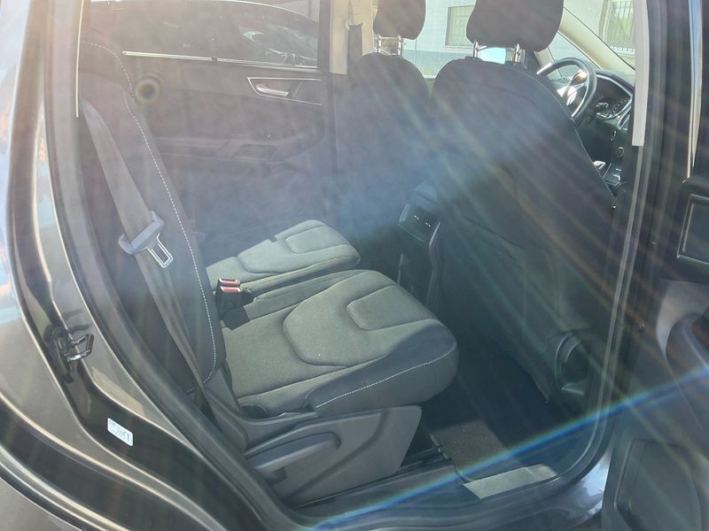 Ford S-Max 2.0 TDCi Titanium — zdjęcie 14