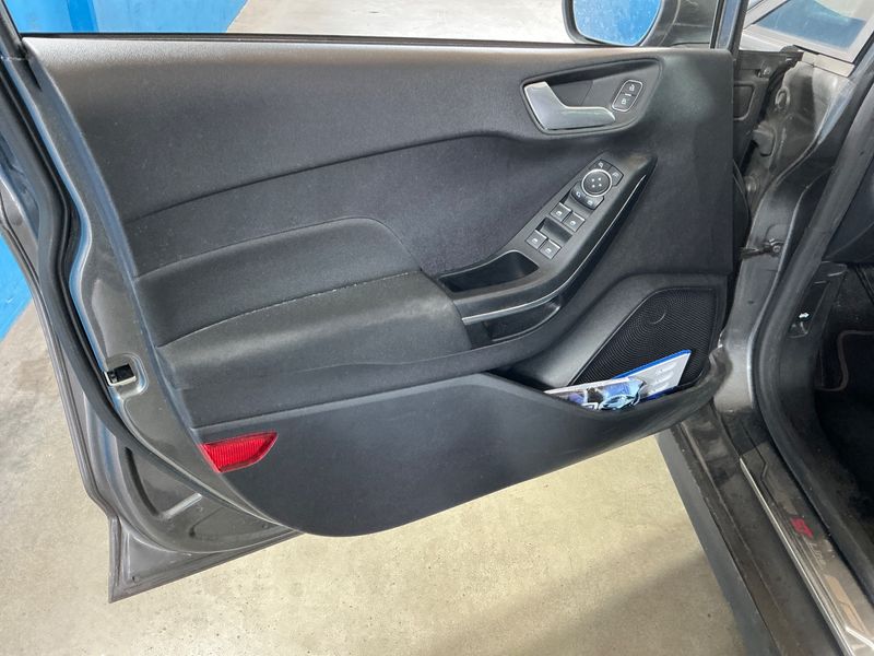 Ford Fiesta 1.0 EcoBoost ST-Line 2020 – снимка 24