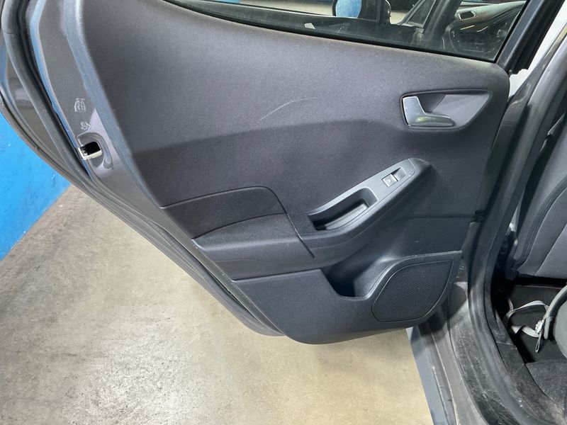Ford Fiesta 1.0 EcoBoost ST-Line 2020 – снимка 22