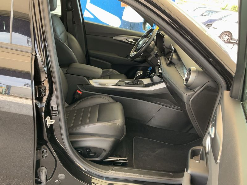 Alfa Romeo Tonale 1.6 VGT-D Ti — zdjęcie 11