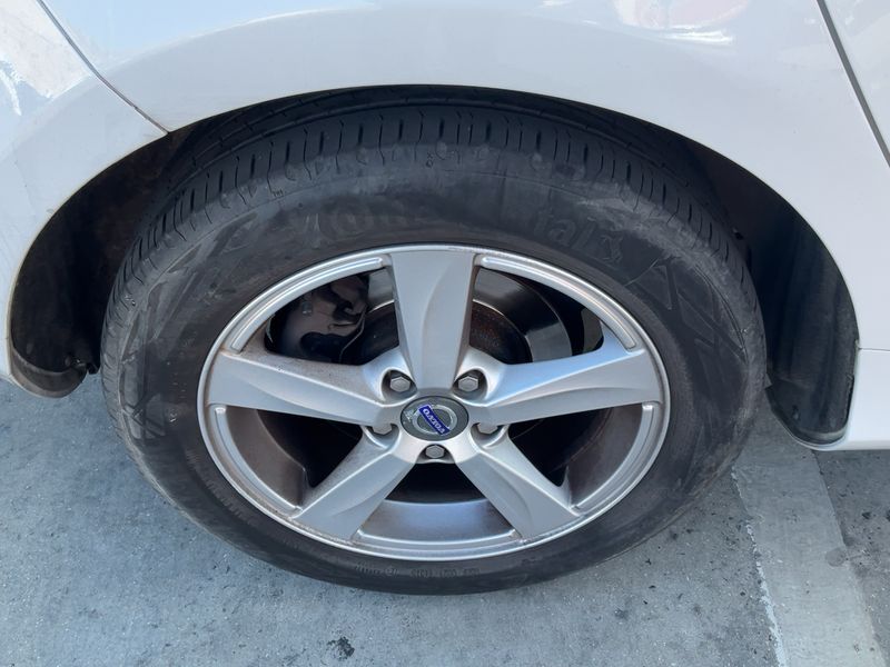 Volvo V40 1.6 D2 2013 – снимка 9