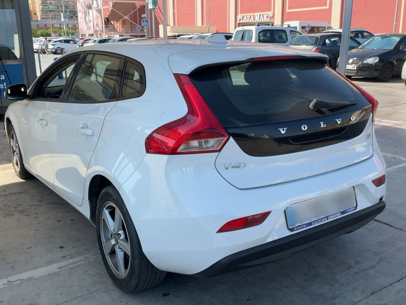 Volvo V40 1.6 D2 — zdjęcie 3